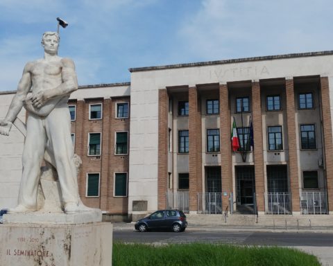 Tribunale di Latina