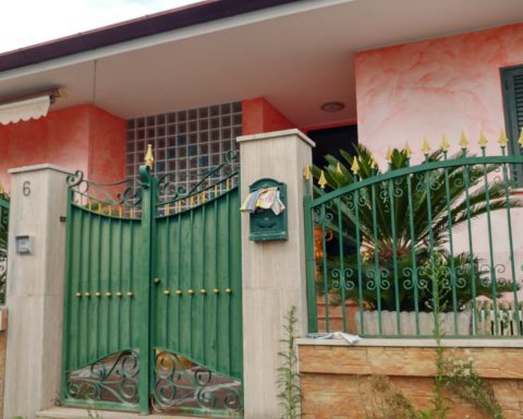 La casa confiscata dei Ciarelli/Di Silvio in Via dei Sabini