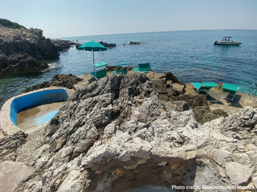 Scogliera occupata a San Felice
