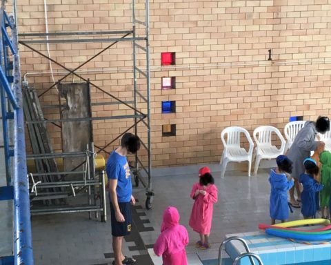 degrado alla piscina comunale di Latina