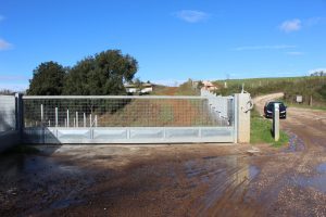 Aprilia, discarica di Via Savuto, località La Cogna