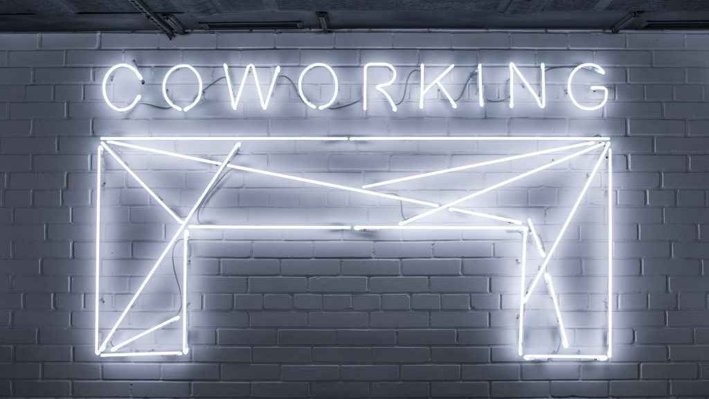 coworking vladimir-proskurovskiy-525724-unsplash