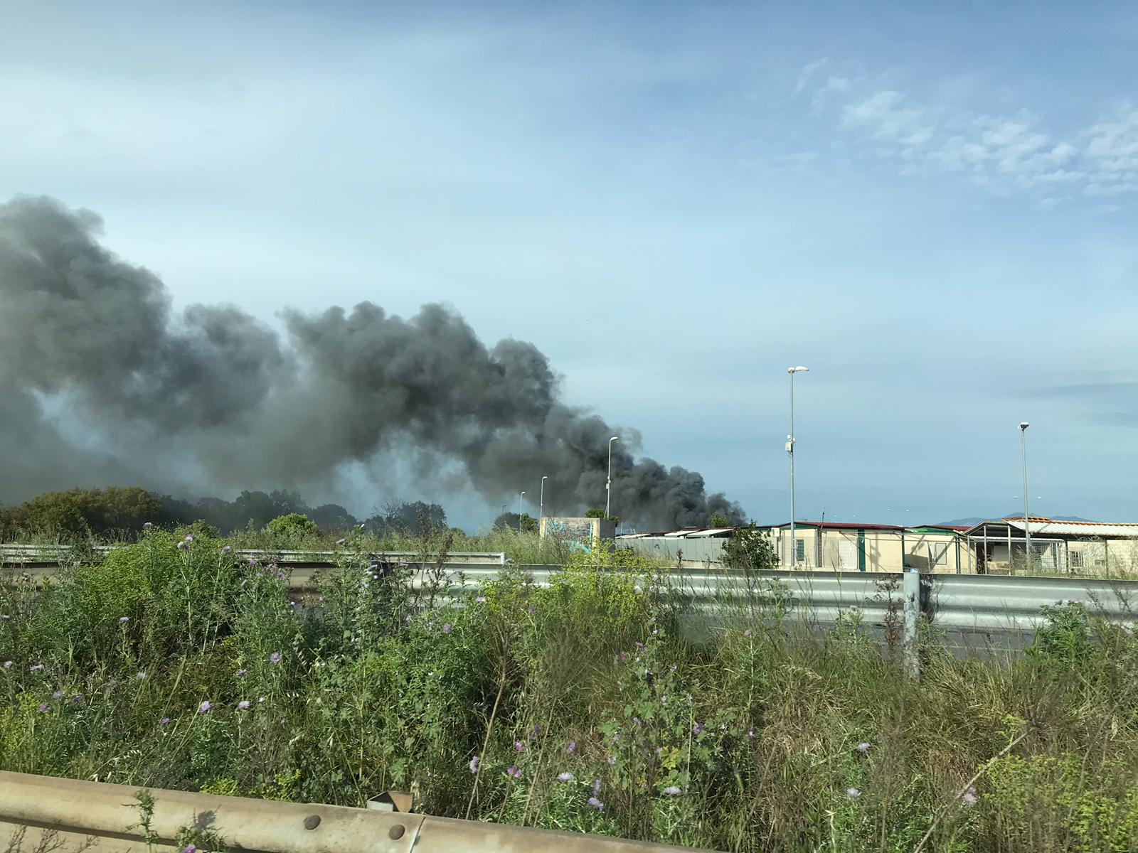 Castel Romano incendio 2