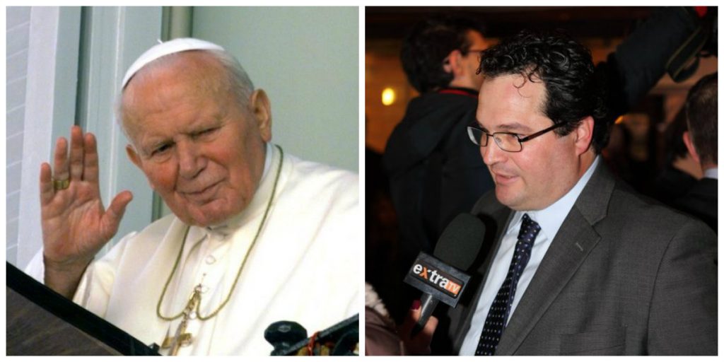 Papa Giovanni Paolo Secondo e il sottosegretario al Lavoro Claudio Durigon