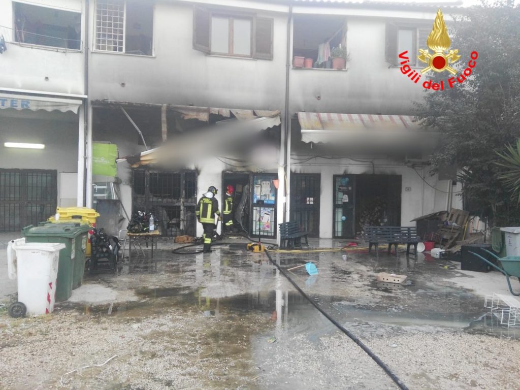 incendio a Bella Farnia