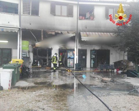 incendio a Bella Farnia