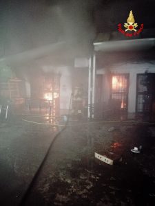 incendio alimentari Bella Farnia