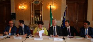 Un'immagine della Commissione Antimafia che si è tenuta presso la Prefettura di Taranto lo scorso 9 maggio
