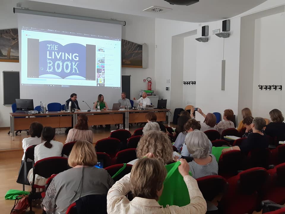 the living book roberta morosillo