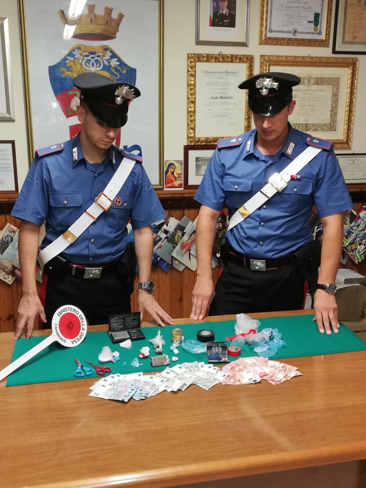 Carabinieri a Fondi