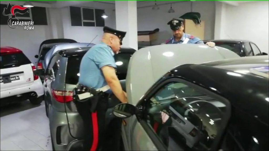 Carabinieri minicar