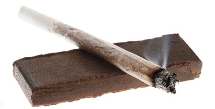 hashish e uno spinello