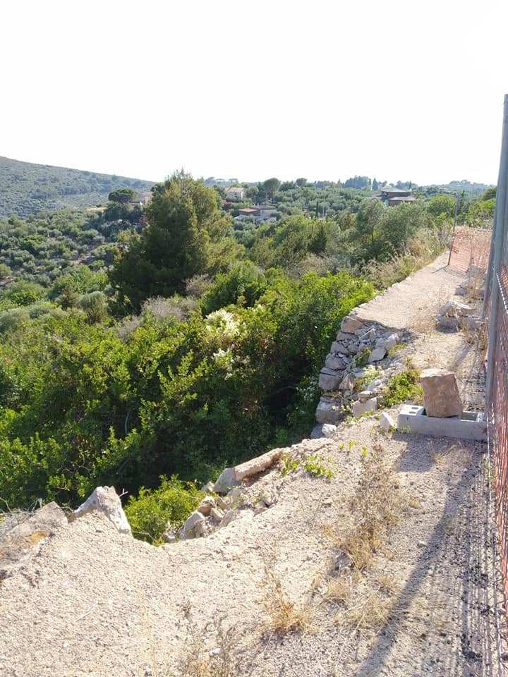 strada crollata