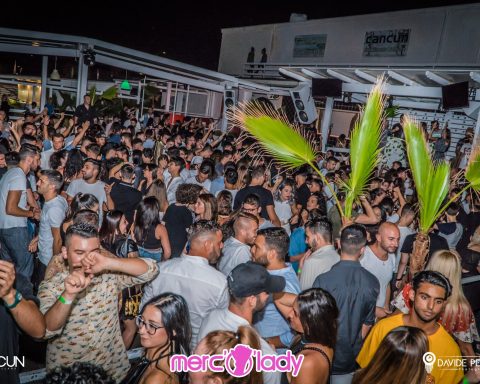 CANCUN DI SERA