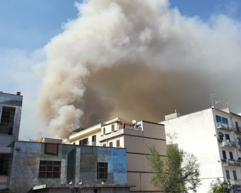 Incendio scacciagalline a formia