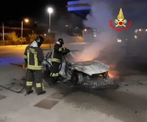 incendio auto 2