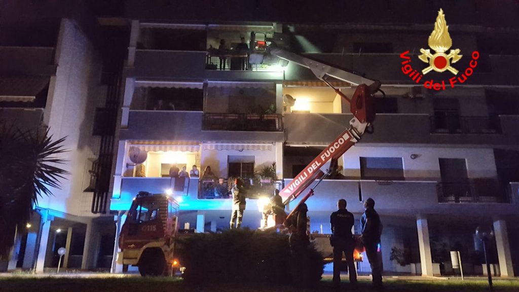 Incendio a Via Geminiani