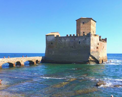 Torre Astura, il castello