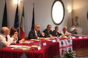 Solinas a Itri tavolo dei relatori dell'incontro di sabato 5 ottobre