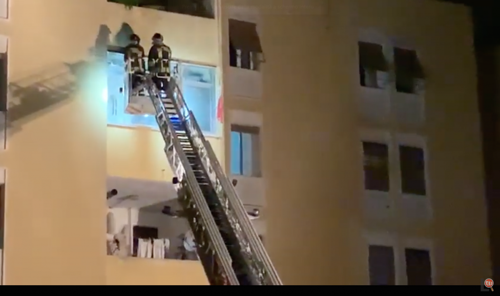 Cornicione pericolante in Viale Kennedy, Latina