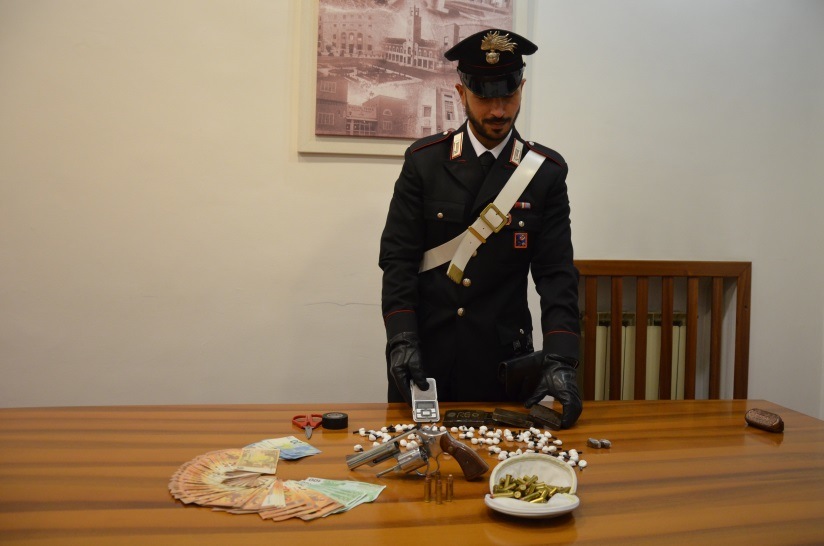 Il materiale sequestrato