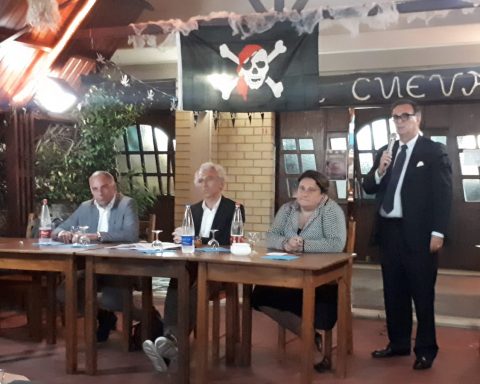 L'incontro che ha avuto luogo ieri presso il locale Cueva del Pirata di Borgo Grappa per discutere del Porto di Rio Martino