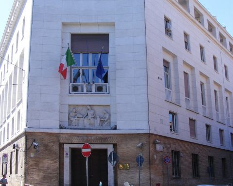 Sede del Ministero della salute sul Lungotevere Ripa, nel Rione Trastevere