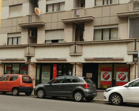 Unicredit Via dello statuto latina