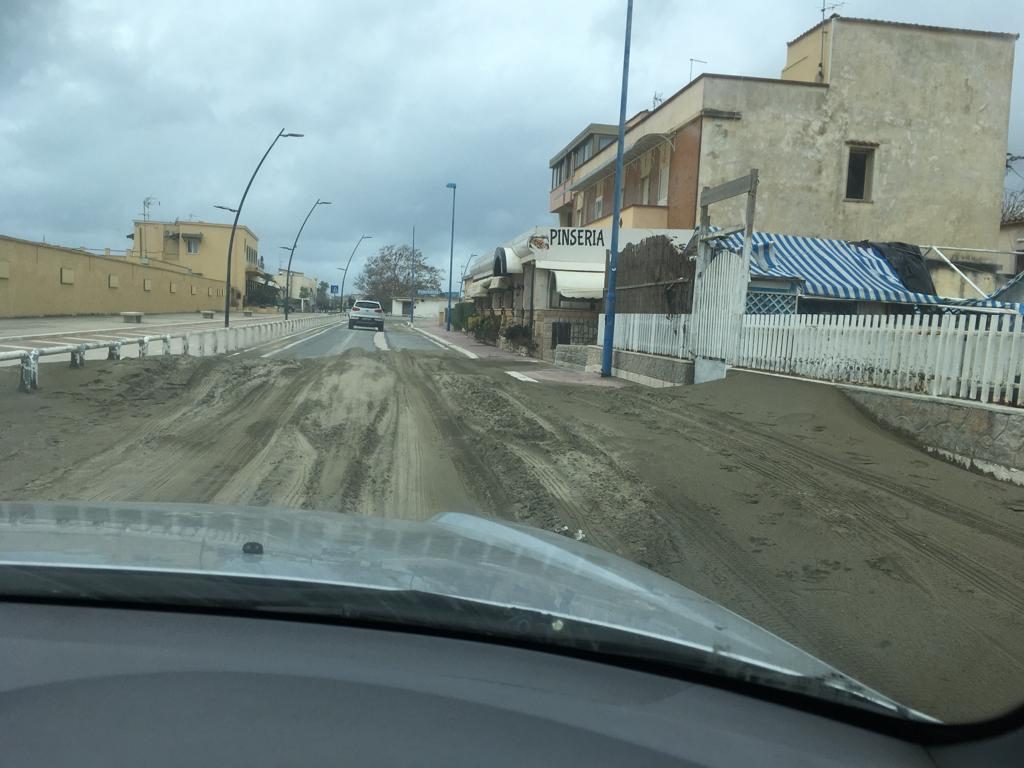 maltempo a latina danni sul lungomare