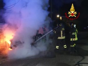 AUTO A FUOCO AD APRILIA