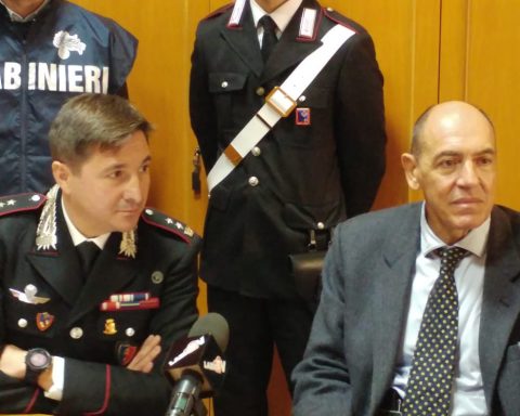 La conferenza stampa dell'inchiesta Certificato Pazzo