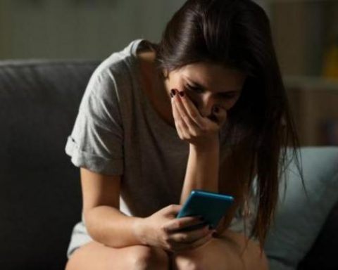 Laura video a luci rosse