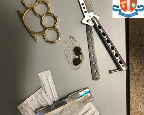 Sequestro Tenenza Gaeta