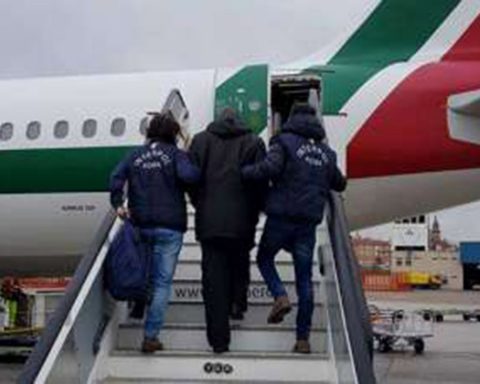 provvedimento di espulsione dal territorio nazionale