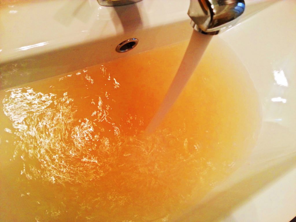 Acqua-torbida-dai-rubinetti