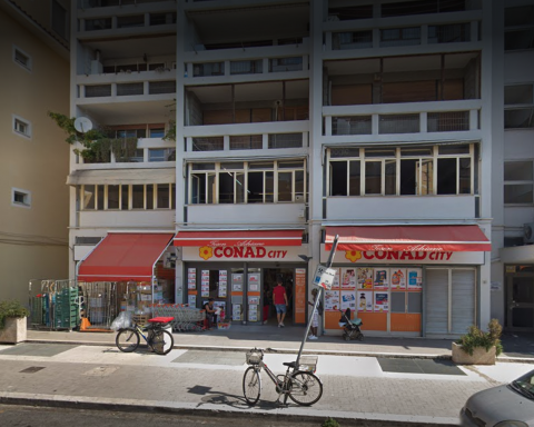 Conad - Via Fratelli Bandiera, Latina