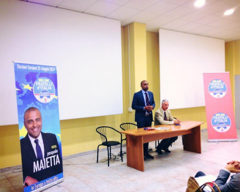 Pasquale Maietta durante la campagna elettorale per le Europee 2014