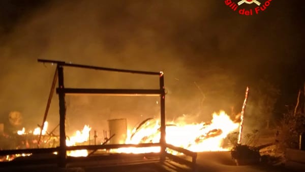 incendio_chiosco_sabaudia_5_02_20_1-2