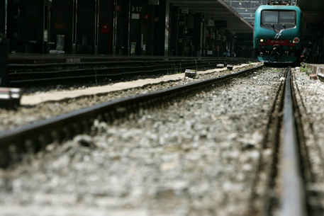 Treno treni Fs ferrovie binario binari