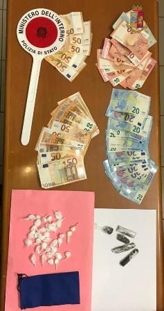 La droga e i contanti trovati dai controlli congiunti a Gaeta