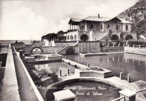 Albergo Maga Circe negli anni '60 - foto tratta dalla pagina facebook "Circeo - Storia e Leggenda - Gruppo di Ricerca Circei"