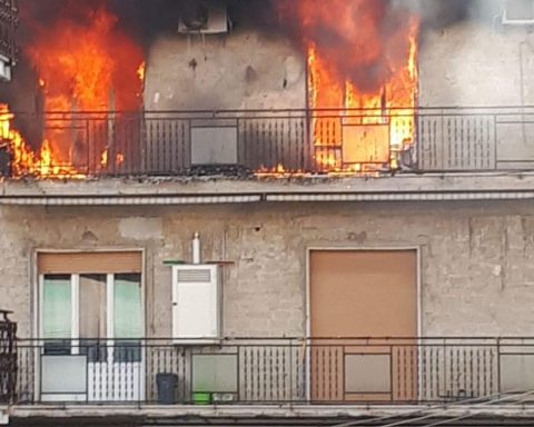 INCENDIO VIA NUORO