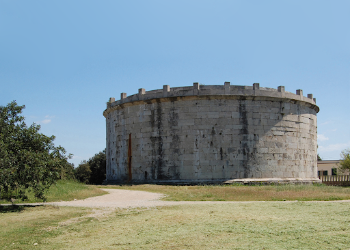 Mausoleo di Lucio Munazio Planco