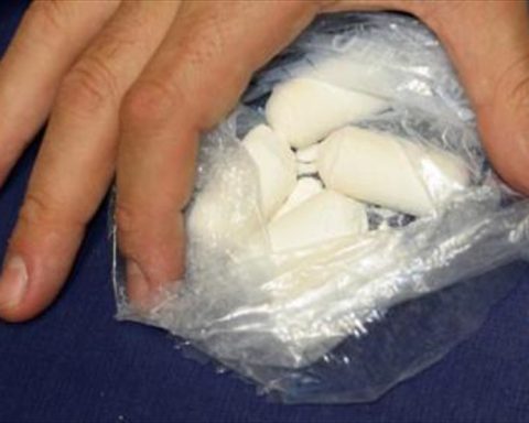 Ovuli contenti droga (foto d'archivio)