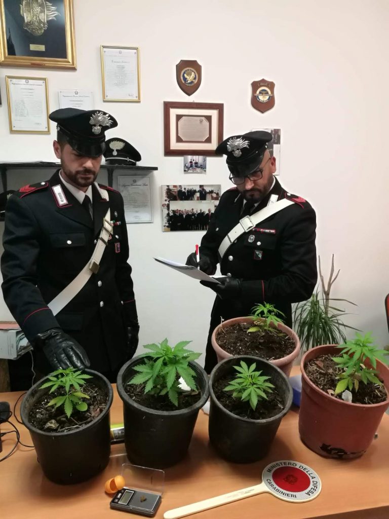 Sequestro Stazione Scauri