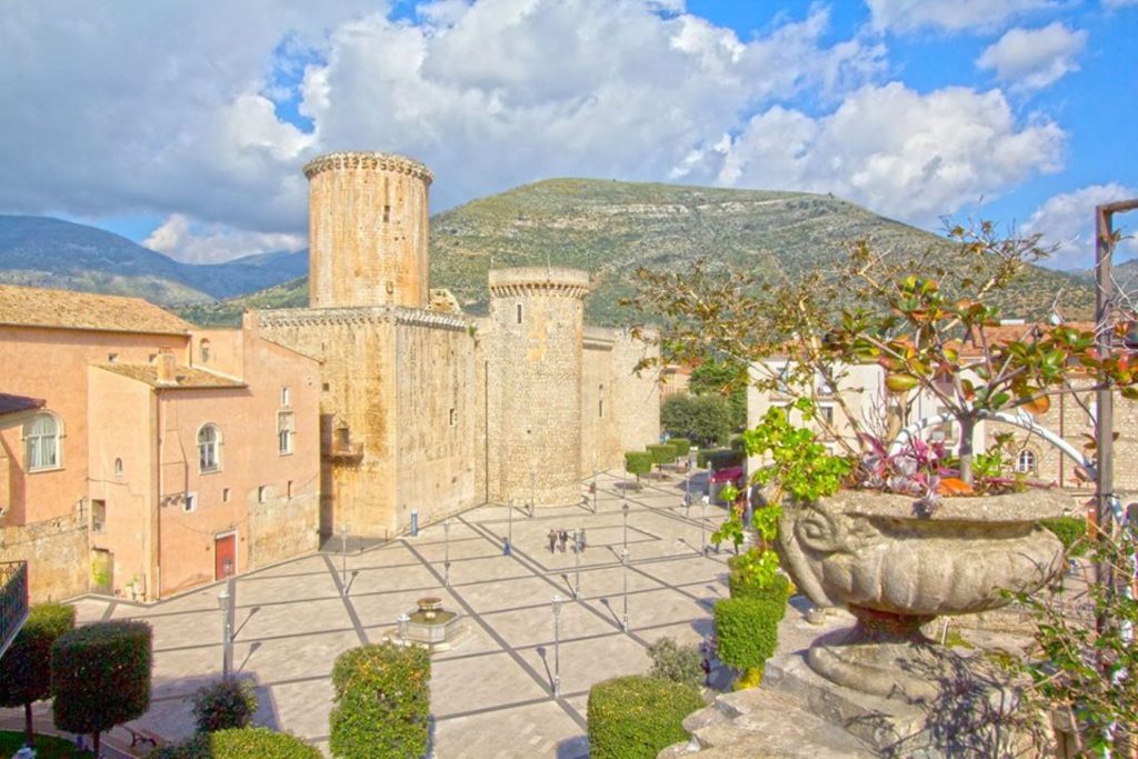 Fondi