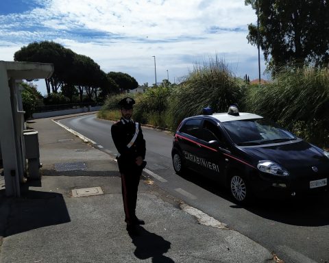 Il giorno in cui Mandrelli e Mastrostefano sono stati ristretti ai domiciliari con l'accusa di aver minacciato la consigliera comunale di Latina Bene Comune Maria Grazia Ciolfi