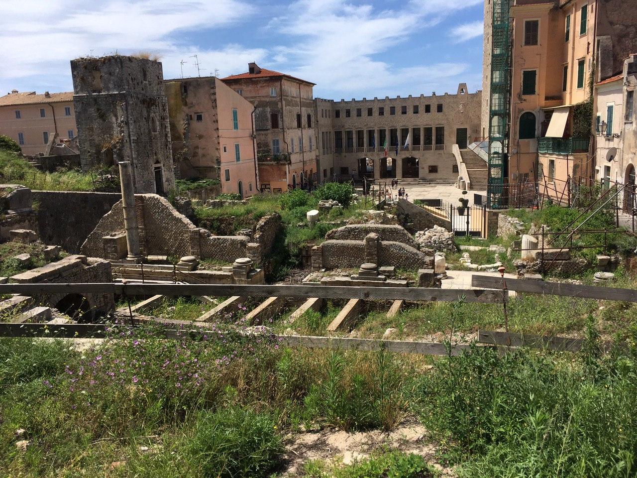 Il restauro del Teatro Romano, del Capitolium e della Chiesa del Purgatorio
