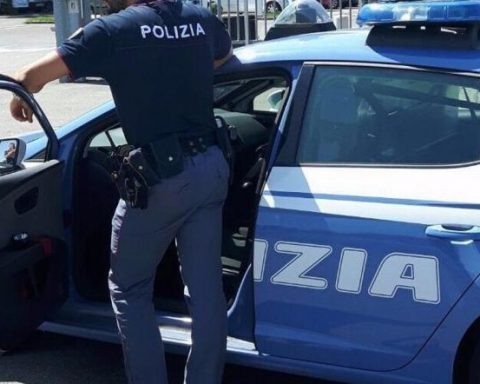 POLIZIA
