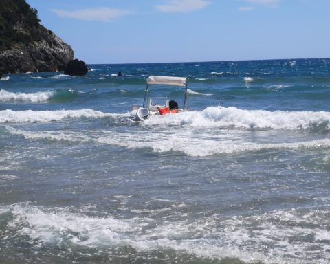diportisti affondati